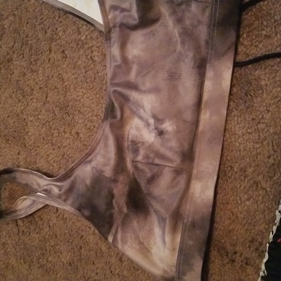 Bikini Tops - Picture 2 of 6